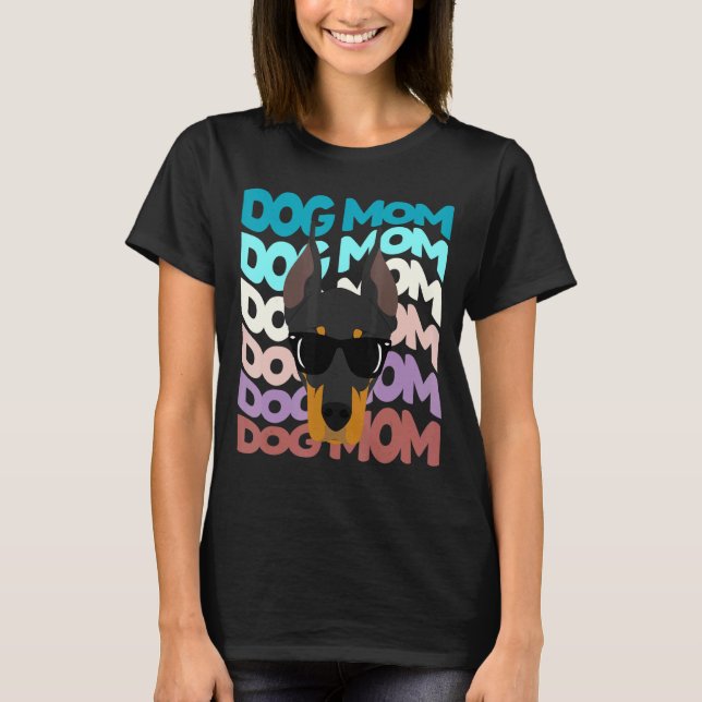 Camiseta Dobberman Mãe Legal Retro-og Mãe (Frente)