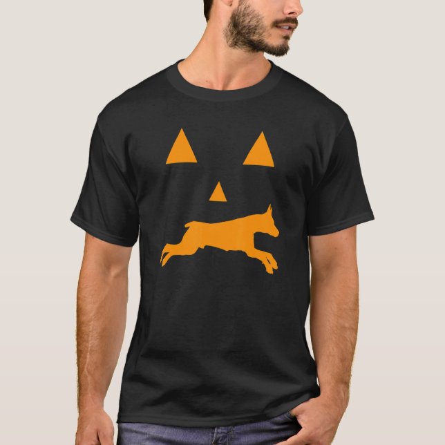 Camiseta Doberman Halloween Spooky Face Dog Clássico (Frente)