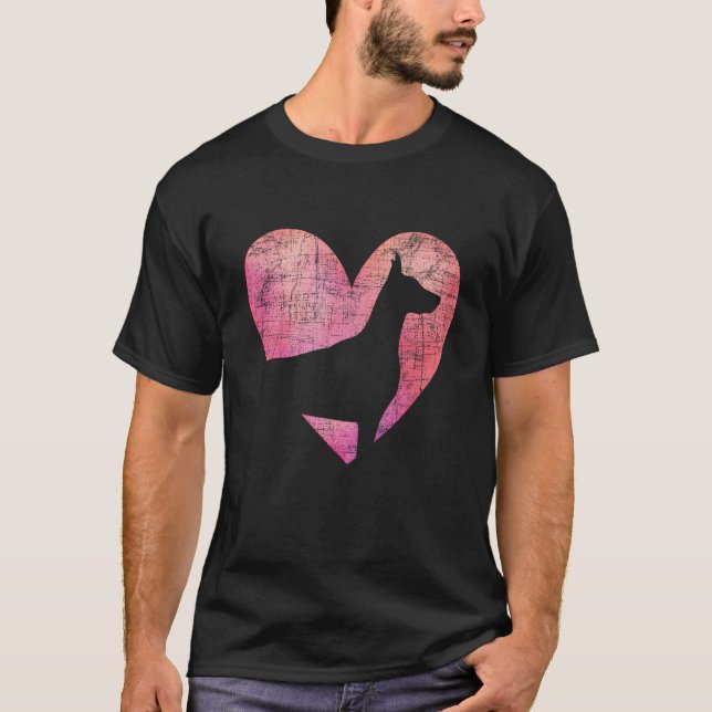 Camiseta Doberman Moderno Coração Formado - Caneca do Dia d (Frente)