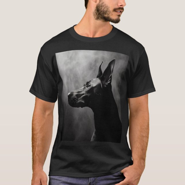 Camiseta Doberman Pinscher Black and White (Frente)