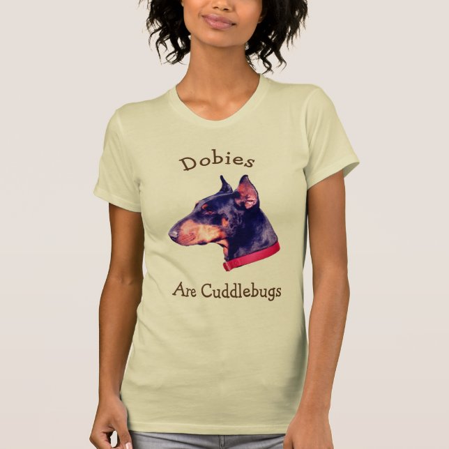 Camiseta Dobies São Bichinhos de Abraço Doberman  (Frente)