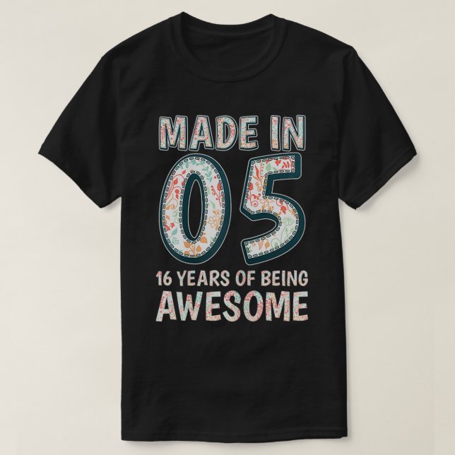 Camiseta Doce 16 Presente de Festa de aniversário feito em  (Frente do Design)
