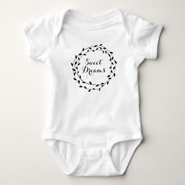 Camiseta Doce Sonhos Dormem Garota De Coração Apertada (Frente)