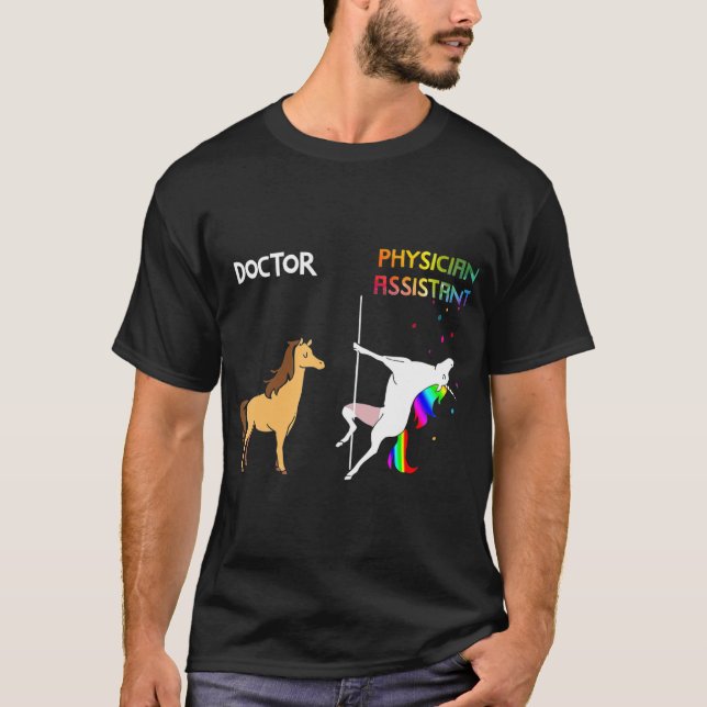 Camiseta Doctor Vs Physician Assistant Unicorn Dancing (Frente)