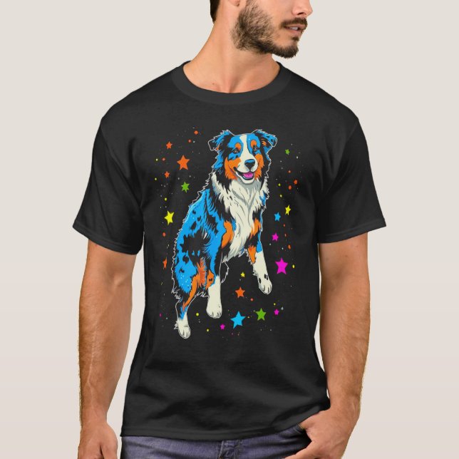Camiseta Dog Australian Shepherd Galaxy Space Cosmos Planet (Frente)