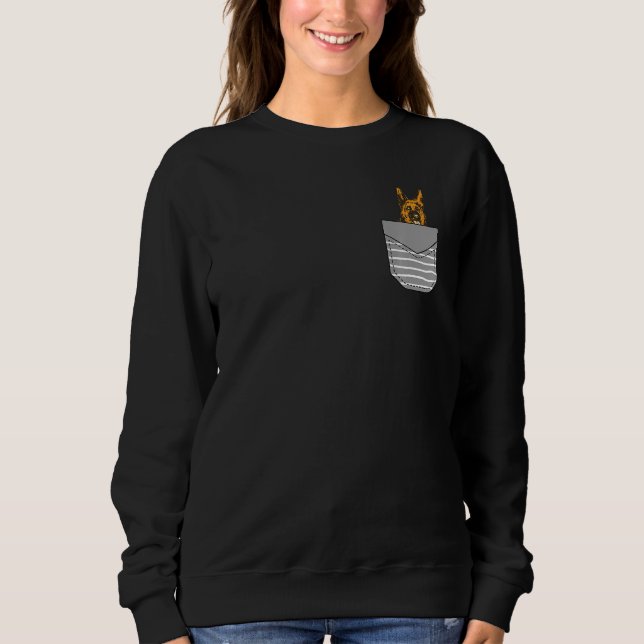 Camiseta Dog Drawn German Shepherd In Pocket Premium (Frente)