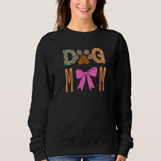 Camiseta Dog Mom Leopard Paw Print/ Cute Dog Lover Apparel  (Frente)