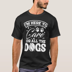 Camiseta Doggy Day Care Essentials Service Doggie Daycare W