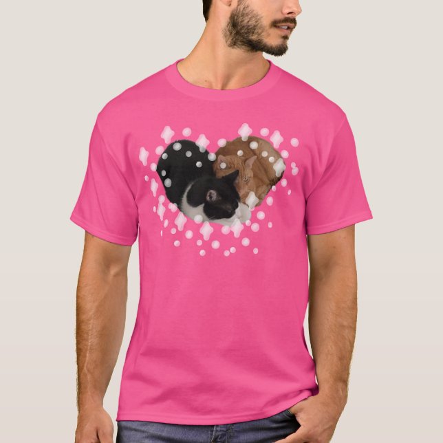 Camiseta Dois Gatos Fazendo Coração (Frente)
