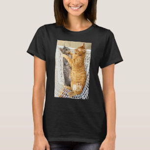 Camiseta Dois Gatos Fofos Abraçando Gatinho Doce Dono de Ga