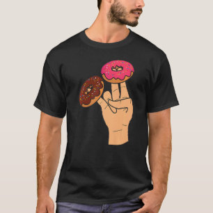 Camiseta Dois Na Rosa No Chocante Engraçado
