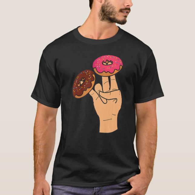 Camiseta Dois Na Rosa No Chocante Engraçado (Frente)