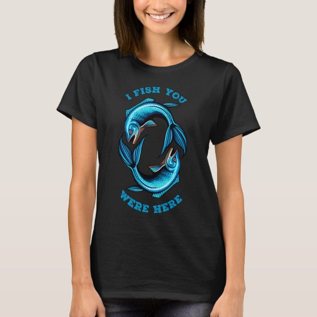 Camiseta Dois Peixes com um jogo de palavras EU PEIXE VOCÊ  (Frente)