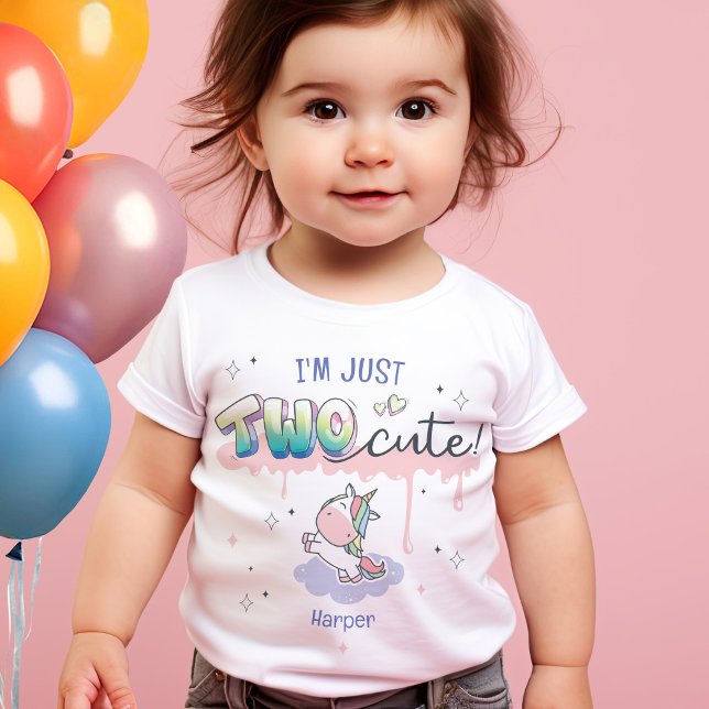 Camiseta DOIS segundo aniversário de Nome Personalizado Mag (I'm Just TWO cute! Kawaii cartoon retro graffiti unicorn theme 2nd birthday party t-shirt for girl)