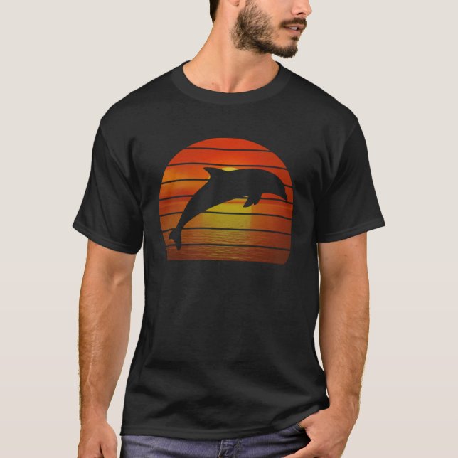 Camiseta Dolphin jumping retro orange ocean sunset dolphin (Frente)
