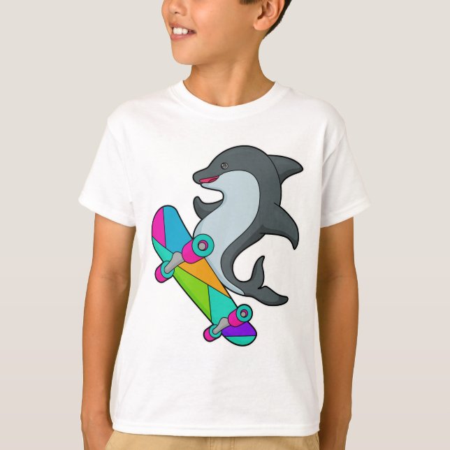 Camiseta Dolpin como Skater com skate (Frente)