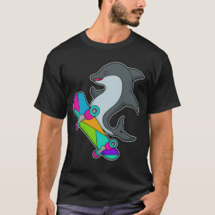 Camiseta Dolpin como Skater com skate