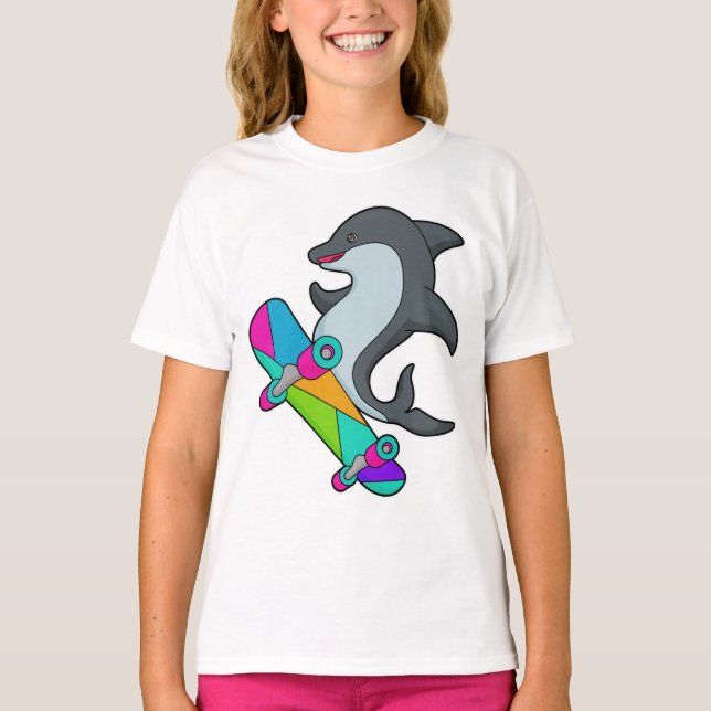 Camiseta Dolpin como Skater com skate (Frente)