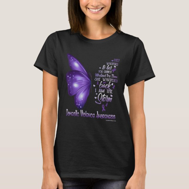 Camiseta Domestic Violence Awareness I am the storm (Frente)