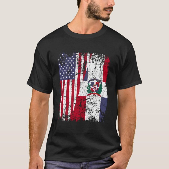 Camiseta Dominican Roots Half American Flag Dominican Flag (Frente)