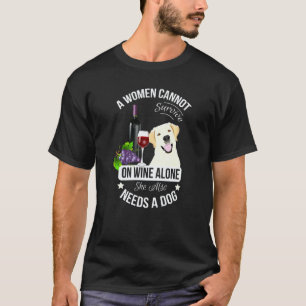 Camiseta Dona de Cachorro Labrador Bebedora de Vinho Tinto
