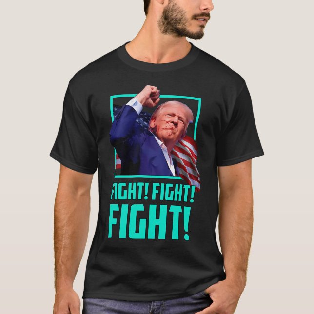 Camiseta Donald Trump Combatendo Contra Apoiadores Mais For (Frente)