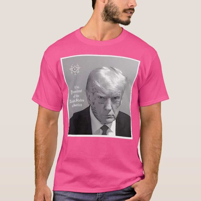 Camiseta Donald Trump Face Tattoo Mugshot (Frente)