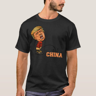 Camiseta Donald Trump mijando no china Sticker