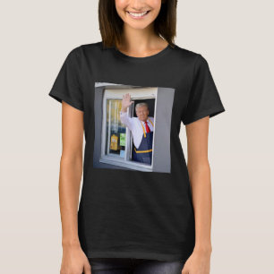 Camiseta Donald Trump Trabalha Na Fry Station E Tem Um Dri
