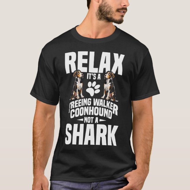Camiseta Dono de Treeing Walker Coonhound Filhote Relaxa É (Frente)