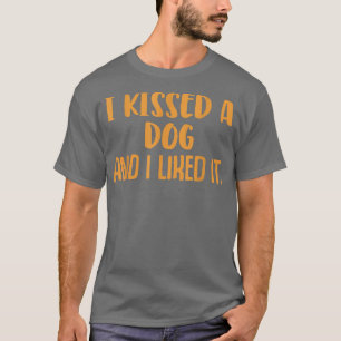 Camiseta Dono engraçado de cachorro dizendo beijou um cacho