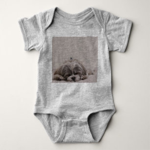 Camiseta Dormindo Shitzu Baby Bodycase, Cachorro Dormindo