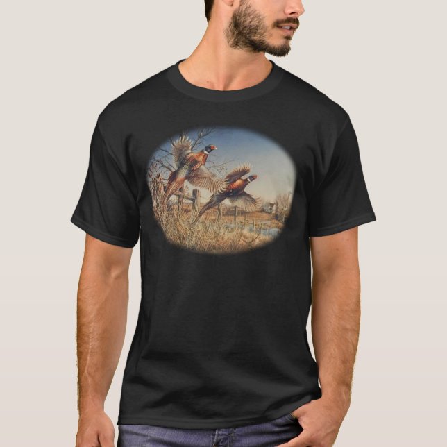 Camiseta Dos faisão grande caça no alto - na fazenda (Frente)