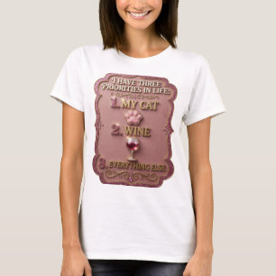 Camiseta Dourado Vibrante MEU GATO VINHO TUDO MAIS