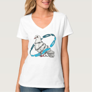 Camiseta Dove of peace in Barbed Wire Embrace