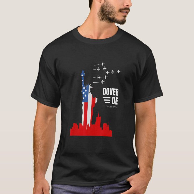 Camiseta Dover DE Statu de Liberty Flag Nome da Cidade Erra (Frente)