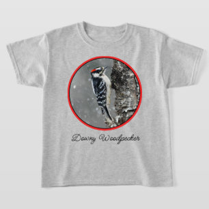 Camiseta Downy Woodpecker em Neve - Foto Original
