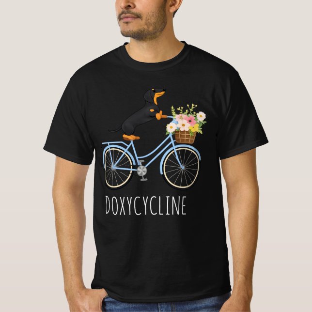 Camiseta Doxycycline Pharmacy Pun , Dachshund on Bicycle, P (Frente)