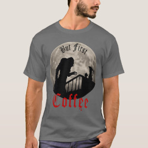 Camiseta Drácula Engraçado Horror Mas Primeiro Café Gótico