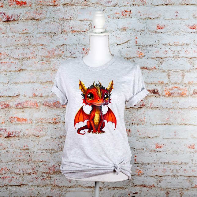 Camiseta Dragão-Bebê Vermelho com Cavalos-Ouro e Olhos Gran (Criador carregado)