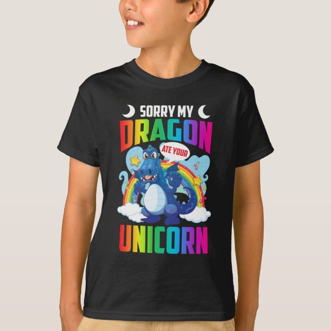 Camiseta Dragão Engraçado come Unicorn (Frente)