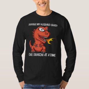 Camiseta Dragão Para Mulheres Mãe Criatura Respirando Fogo