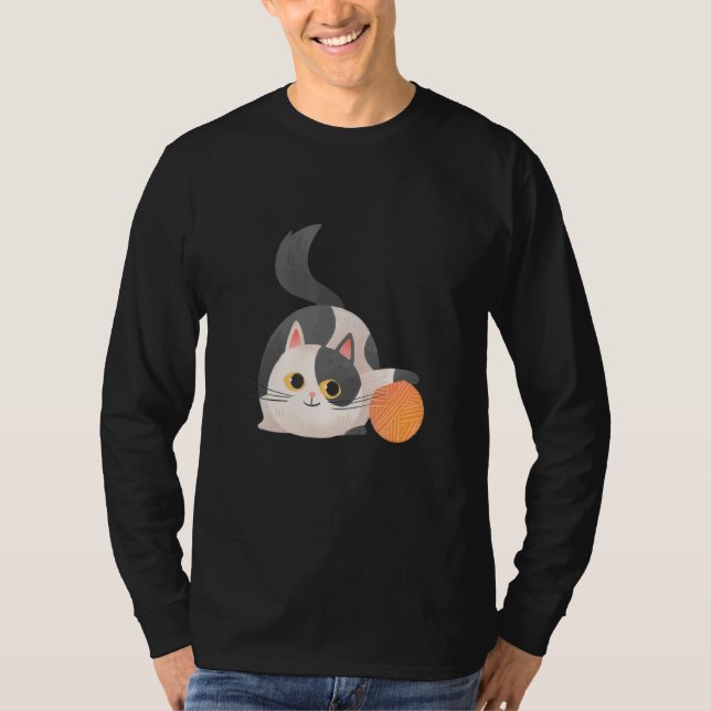 Camiseta Drawn Cute Cat Playing (Frente)