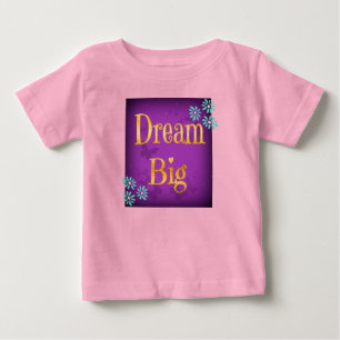 Camiseta Dream Big Flowers Borboletas Criança de Criança