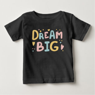 Camiseta Dream Big Pastel Hearts
