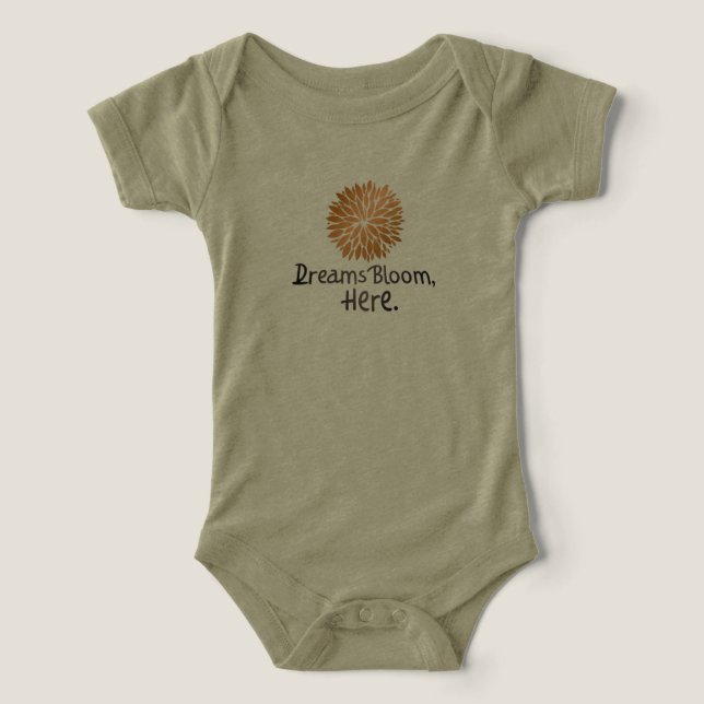 Camiseta Dreams Bloom Aqui (Design frontal)