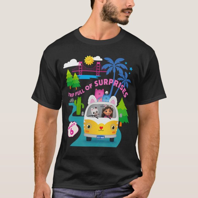 Camiseta DreamWorks Gabbys Dollhousehe Movie Full of Surpri (Frente)