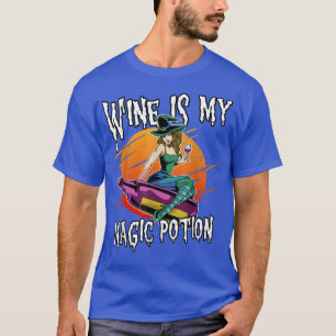 Camiseta Drinker Dia de as Bruxas engraçado de Vinho Mágico