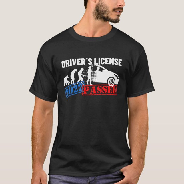 Camiseta Driver's License 2022 Passed  For First Time Drive (Frente)