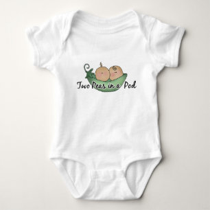 Camiseta Duas ervilhas em um bebê do vagem juntam o